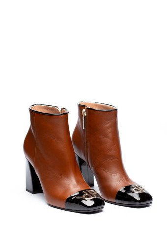 Напівчобітки жін. Pollini