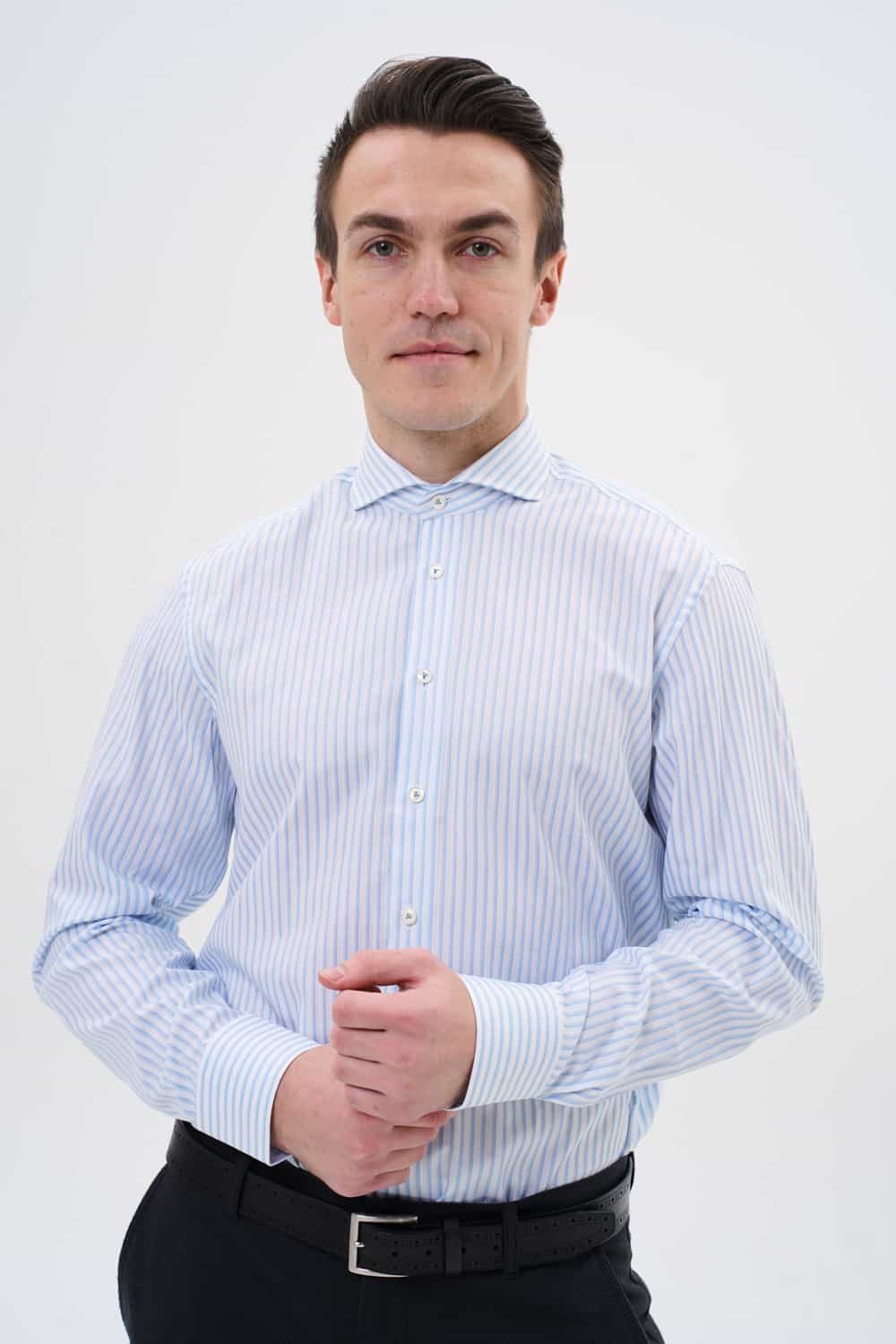 Стильна чоловіча сорочка van Laack
