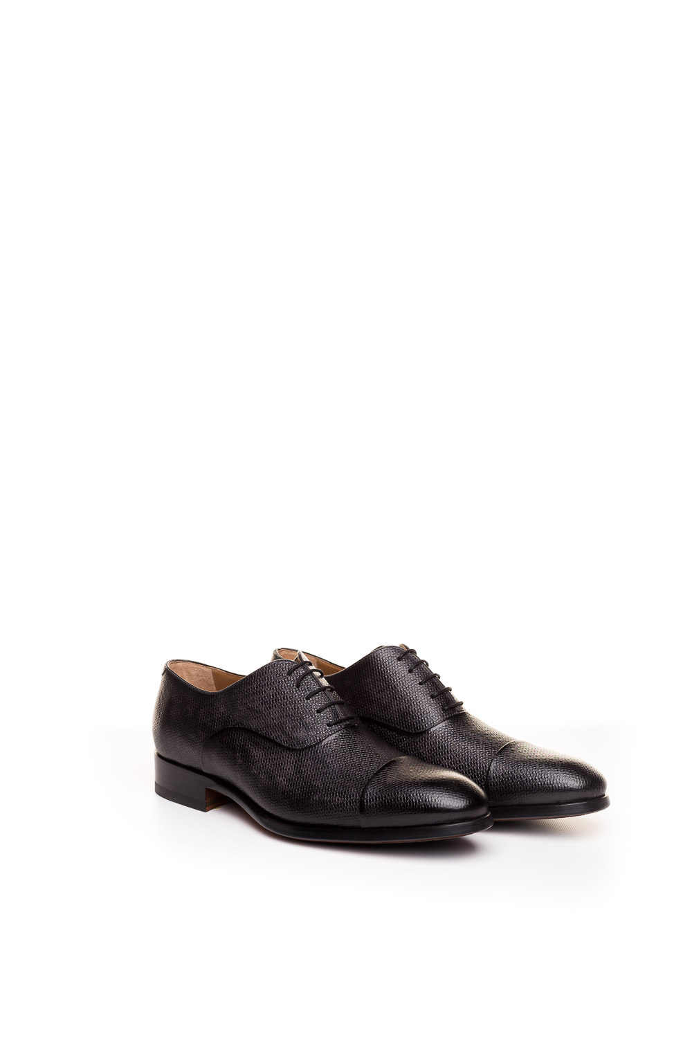 Чорні оксфорди із відрізним носком Magnanni
