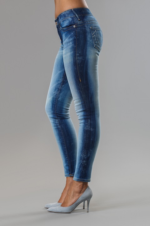 Джинси жіночі True Religion